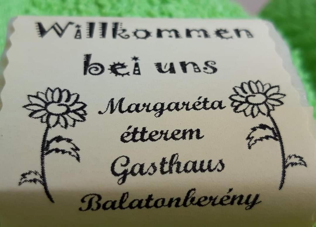 Margaréta Étterem Panzió Acomodação com café da manhã Balatonberény Exterior foto